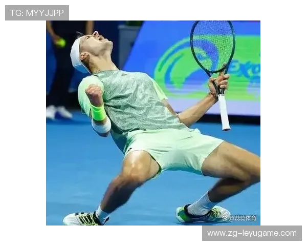 德约跑动击球精准到位