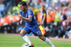 乐鱼体育-里昂围绕核心展开全队进攻节奏，里昂队友